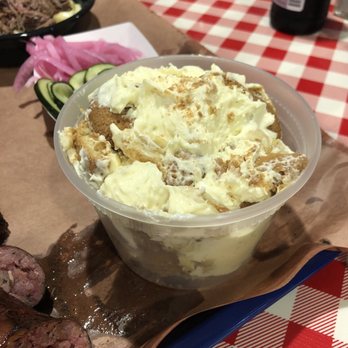 LJ's BBQ - The BEST banana pudding ever - Barbeque Near Me - Brenham, Texas