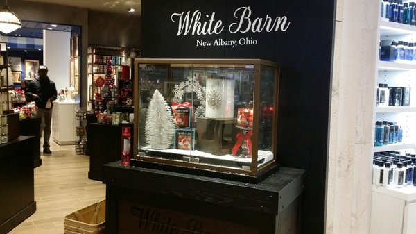Bath & Body Works by null