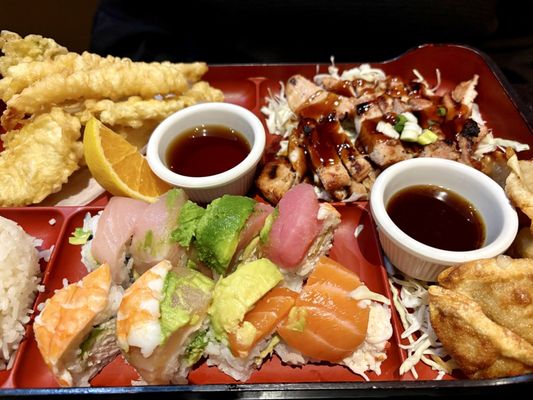 Yamariki Sushi by null