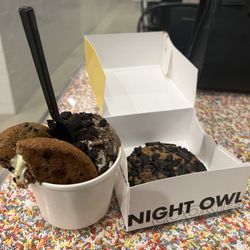 Night Owl Cookies - Sundae w/ two scoops of ice cream (vanilla and chocolate) and Oreo Brownie Cheesecake cookie Chocolate Chip Cookie (FREE)