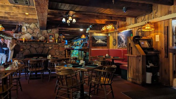 Captain's Anchorage Restaurant and Bar by null