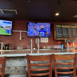 South Winchester BBQ - Bar with TV and pretty large draft beer selection