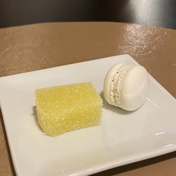 Dos Cielos Madrid - Olive oil sweet, macaron - Spanish Near Me - Madrid, M