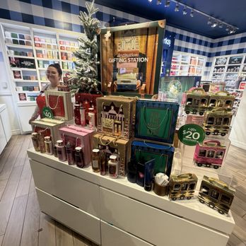 Bath & Body Works - Cosmetics & Beauty Supply Near Me - Henderson, Nevada Bath & Body Works - Cosmetics & Beauty Supply Near Me - Henderson, Nevada