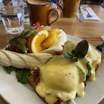 Blue Fox Cafe - Eggs Benedict Pacifico - Breakfast & Brunch Near Me - Victoria, British Columbia Blue Fox Cafe - Eggs Benedict Pacifico - Breakfast & Brunch Near Me - Victoria, British Columbia