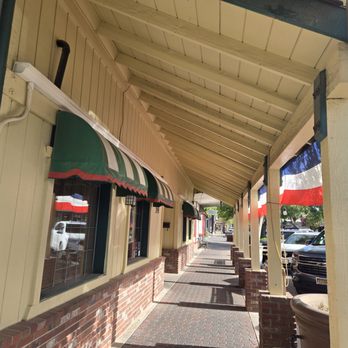 Luna Pizzeria & Italian Restaurant - Italian Near Me - Clovis, California Luna Pizzeria & Italian Restaurant - Italian Near Me - Clovis, California