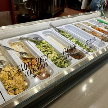 Blackberry Market - Cold sides display case - Coffee & Tea Near Me - Oak Brook, Illinois