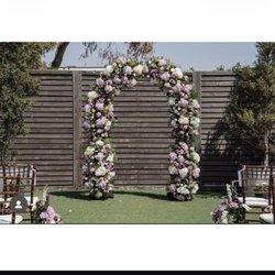 Stellar Blooms & Balloons - Fresh floral arch for wedding