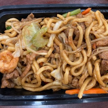 Peter Chu's Skyroom - House chow mein in my container - Chinese Near Me - Redding, California Peter Chu's Skyroom - House chow mein in my container - Chinese Near Me - Redding, California