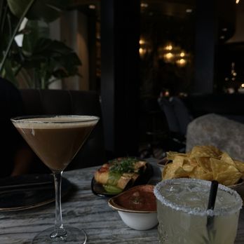 Caló Kitchen + Tequila - Cocktail Bars Near Me - Costa Mesa, California