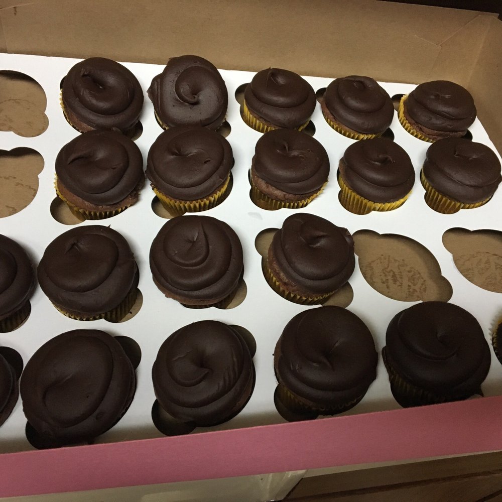 So many cupcakes! So many cupcakes!