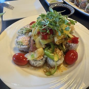 Little Katana - Las Colinas - Baja roll - Sushi Bars Near Me - Irving, Texas