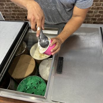Pink's Ice Cream Shop - Vegan coconut ice cream. Very good. - Juice Bars & Smoothies Near Me - Hanalei, Hawaii Pink's Ice Cream Shop - Vegan coconut ice cream. Very good. - Juice Bars & Smoothies Near Me - Hanalei, Hawaii