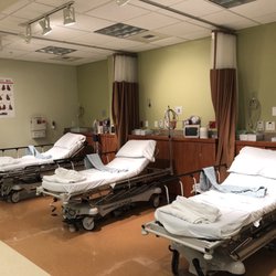 Eisenman & Eisenman, M.D., Advanced Gastro Consultants - Recovery wing, patient beds
