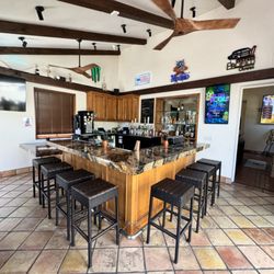 The Paseo Club - Come chill at the clubhouse after a match or a workout. Grab a drink or a bite to eat from the cafe.