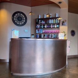 Suncare Spray Tan and Skin Care Salon - Lobby
