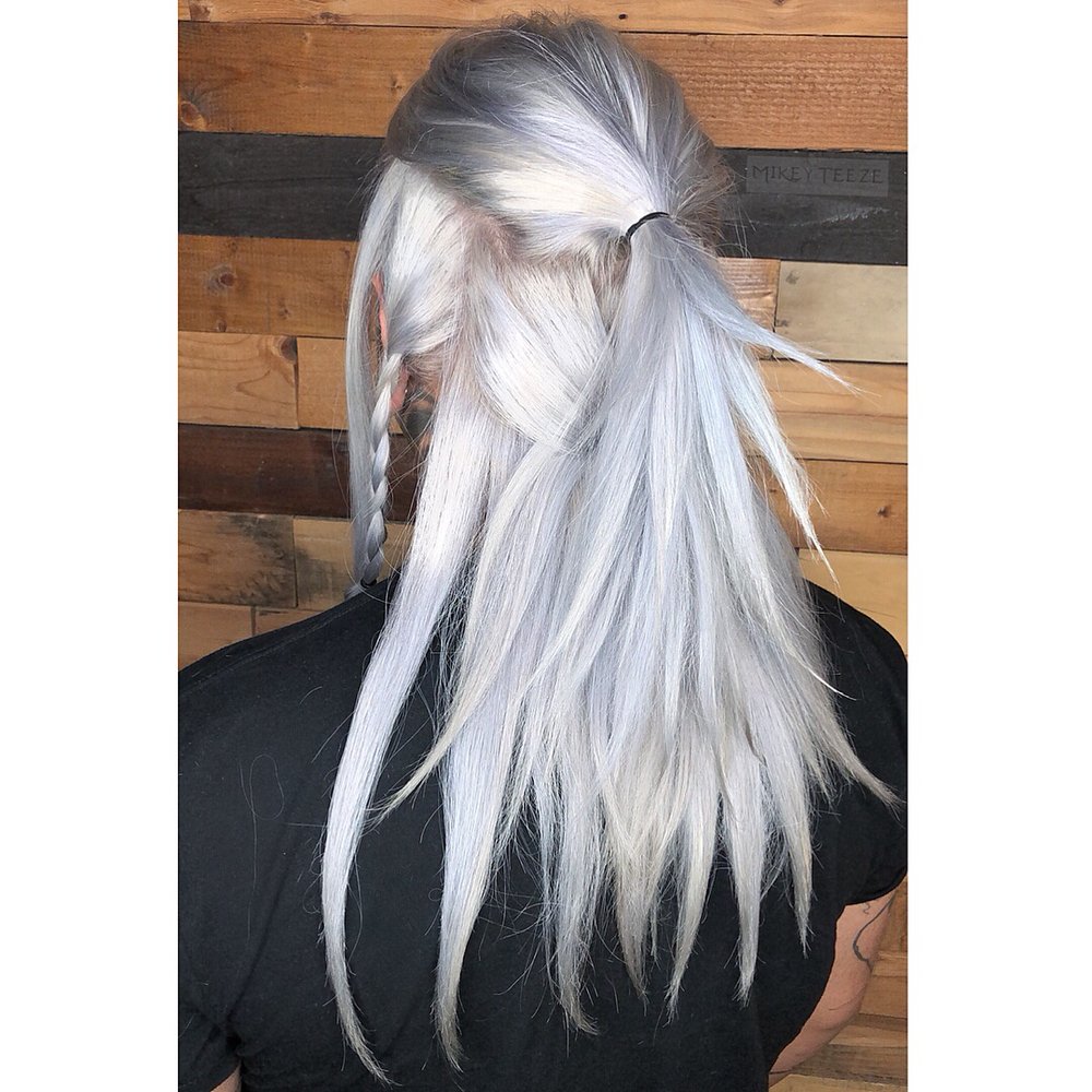 Mikey Teeze Hair Styling Logo