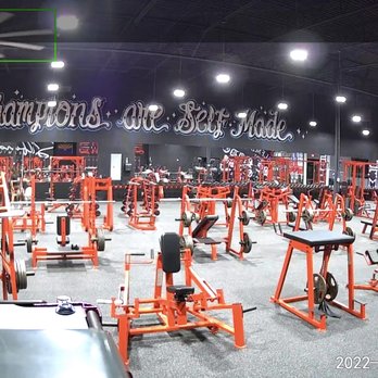 Self Made Training Facility Gilbert - Custom Equipment - Gyms Near Me - Gilbert, Arizona