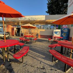 Greenside Market - Outside