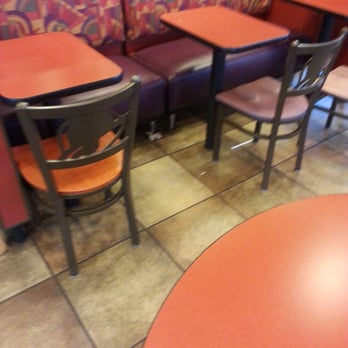 Taco Bell - Cmon people. Clean a dang dining area. - Fast Food Near Me - Clemmons, North Carolina Taco Bell - Cmon people. Clean a dang dining area. - Fast Food Near Me - Clemmons, North Carolina