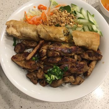 Pho My Tan Ky - 411 - vermicelli bowl with chicken and spring rol - Vietnamese Near Me - Niagara Falls, Ontario Pho My Tan Ky - 411 - vermicelli bowl with chicken and spring rol - Vietnamese Near Me - Niagara Falls, Ontario