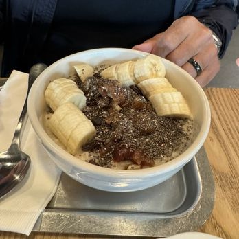 News Bar Cafe - Oatmeal - Coffee & Tea Near Me - New York, New York