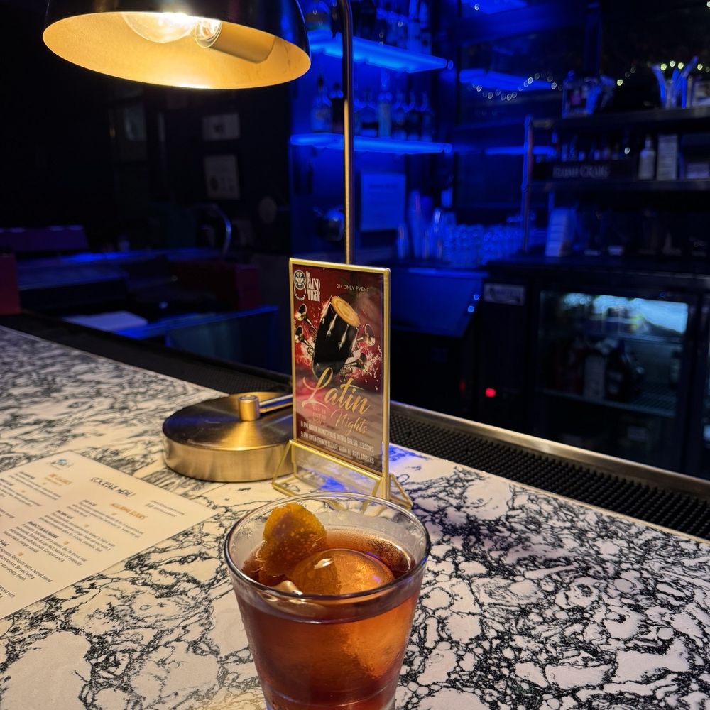 Stellas Elixir Lounge - Old fashioned - Lounges Near Me - Huntsville, Alabama Stellas Elixir Lounge - Old fashioned - Lounges Near Me - Huntsville, Alabama