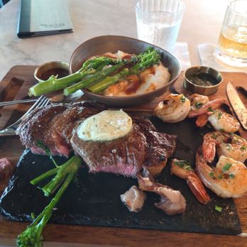 Oyster River - Bars Near Me - Palmetto, Florida