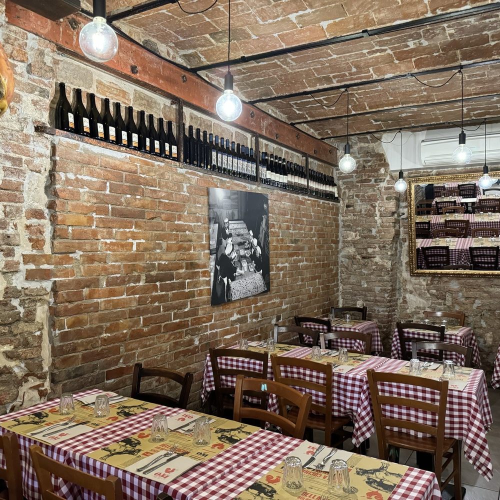 Chitarra speciale dai detenuti per Jovanotti, image size:1000x1000