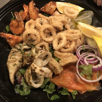 Vagabondo Restobar - Seafood platter - Italian Near Me - Toronto, Ontario