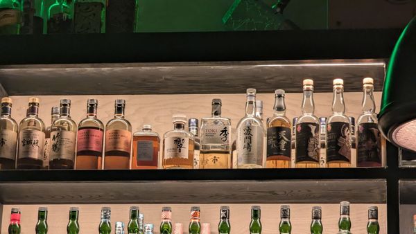 Dram & Draught by null