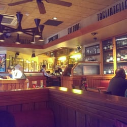 Frankie & Benny's - Good decor, nyc style