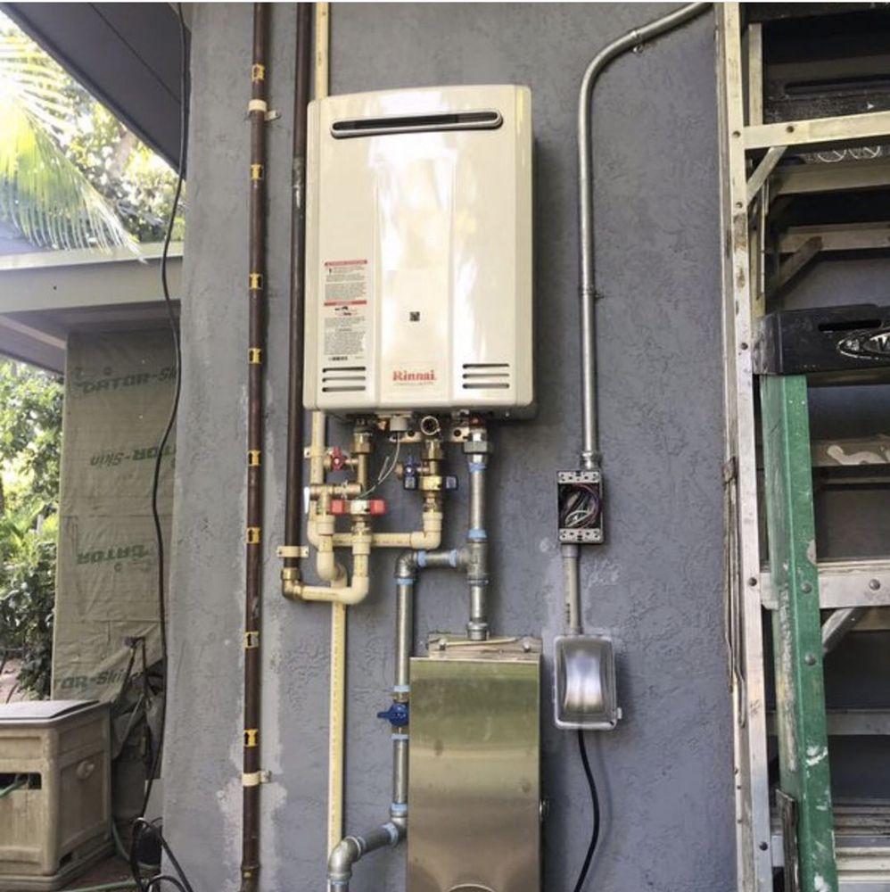 THE WORLD GAS SOLUTIONS Updated September 2024 Hialeah, Florida Water Heater Installation