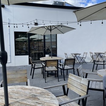Lobos Coffee Roasters - Patio out back - Coffee Roasteries Near Me - Winter park, Florida Lobos Coffee Roasters - Patio out back - Coffee Roasteries Near Me - Winter park, Florida