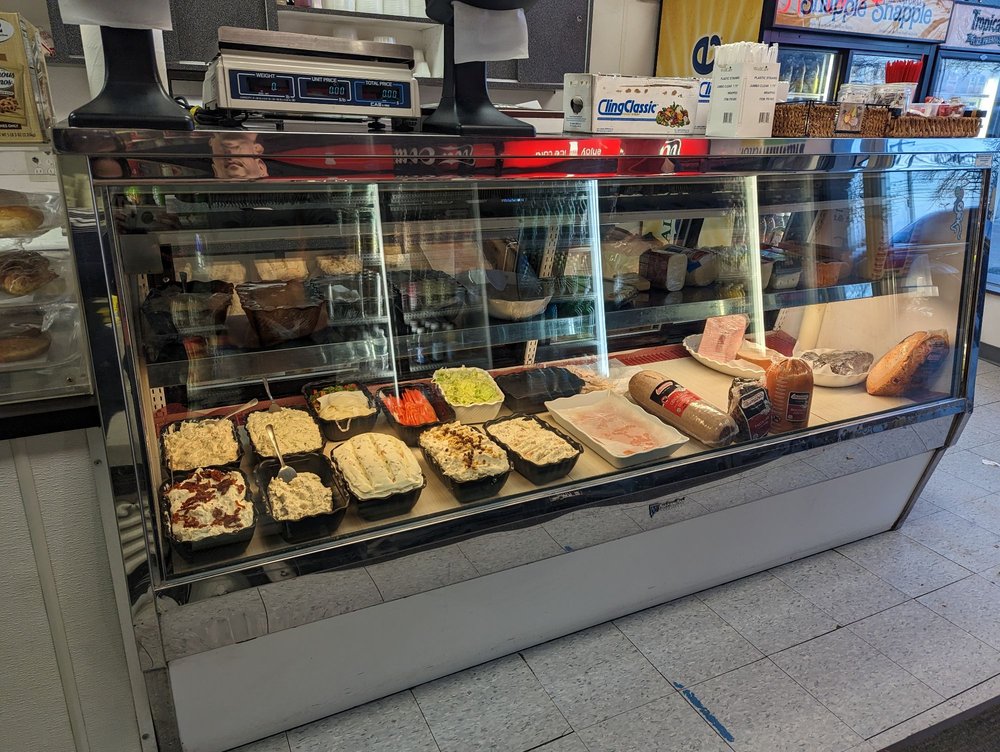 BAGEL EMPORIUM Updated August 2024 16 Photos & 35 Reviews 67 E