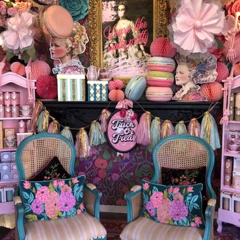 Pinkitzel Cupcakes and Candy - Candy Stores Near Me - McKinney, Texas Pinkitzel Cupcakes and Candy - Candy Stores Near Me - McKinney, Texas