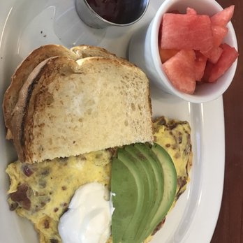 Blackboard Bistro - Avocado bacon cheddar omelette - American Near Me - Seal Beach, California