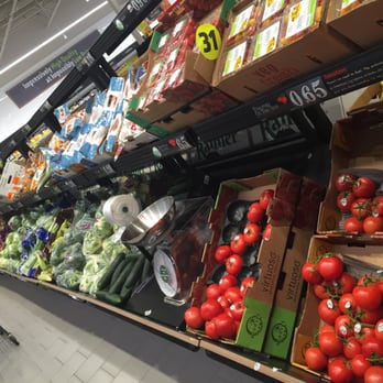 ALDI - The produce section with fresh produce at an affordable price - Fruits & Veggies Near Me - Inglewood, California ALDI - The produce section with fresh produce at an affordable price - Fruits & Veggies Near Me - Inglewood, California