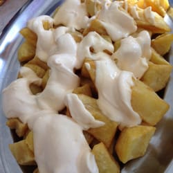 La Perdiz - Las mejores bravas que yo en provado en Hospitalet.