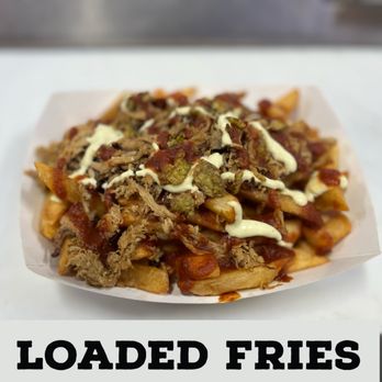 Eagle Rock Bbq - Loaded fries with Bbq Sauce, avocado creama and crispy jalapeño chips. - Food Trucks Near Me Eagle Rock Bbq - Loaded fries with Bbq Sauce, avocado creama and crispy jalapeño chips. - Food Trucks Near Me