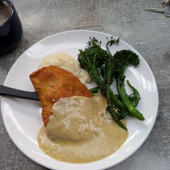 Blue Willow Restaurant & Gift Shop - Blackened Poblano Chicken Breast - New American Near Me - Tucson, Arizona