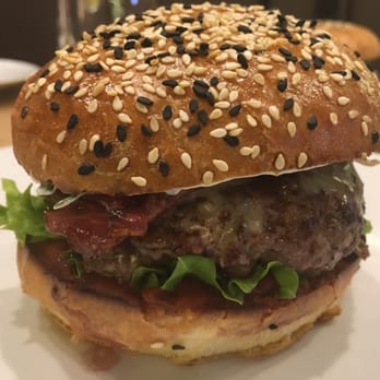 Meat & Greet - MAG - Burgers Near Me - Prague, Puerto Rico Meat & Greet - MAG - Burgers Near Me - Prague, Puerto Rico