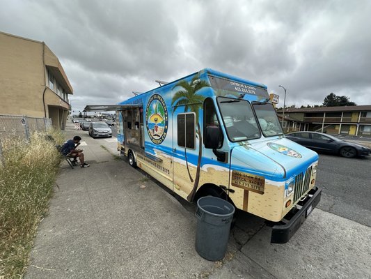 Mariscos El Pariente by null