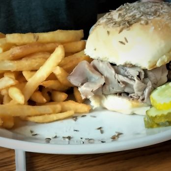 Kaboodles Kafe - Beef on Weck - American Near Me - Akron, New York