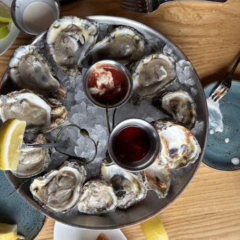 Moonraker Restaurant - Oysters are my favorite. - New American Near Me - Pacifica, California