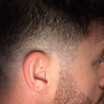 Manny's Barber Shop - 4 days growth after getting a fade, and beard line up. - Barbers Near Me - Sherman Oaks, California Manny's Barber Shop - 4 days growth after getting a fade, and beard line up. - Barbers Near Me - Sherman Oaks, California