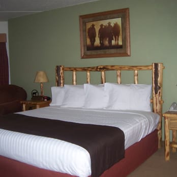 Americinn Lodge & Suites - Our "western room" - Hotels Near Me - Belle Fourche, South Dakota Americinn Lodge & Suites - Our "western room" - Hotels Near Me - Belle Fourche, South Dakota