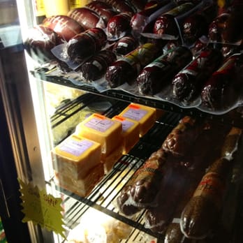 Scray Cheese - Sausages they offer - Cheese Shops Near Me - De Pere, Wisconsin