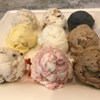Lake Effect Artisan Ice Cream - Flight of nine - Ice Cream & Frozen Yogurt Near Me - Buffalo, New York