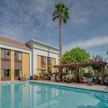 Hampton Inn Livermore - Exterior - Hotels Near Me - Livermore, California Hampton Inn Livermore - Exterior - Hotels Near Me - Livermore, California